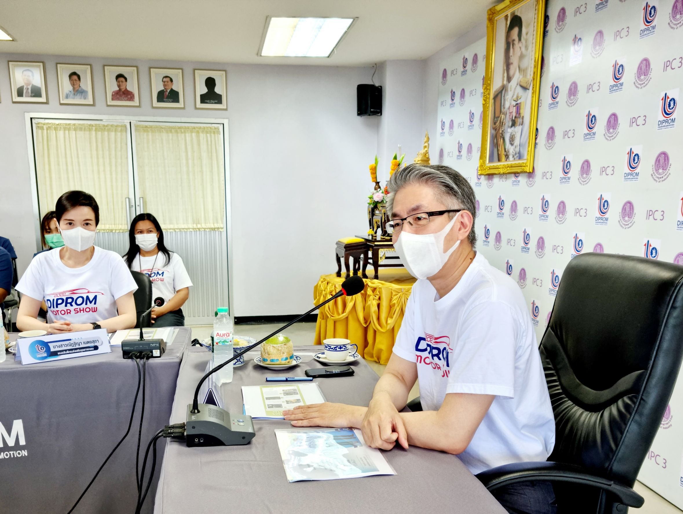 “อธิบดีณัฐพล” และคณะผู้บริหารดีพร้อม ลงพื้นที่เมืองชาละวัน ตรวจเยี่ยมและมอบนโยบายแก่บุคลากรดีพร้อมเซนเตอร์ 3 พร้อมเน้นย้ำการปรับกระบวนการทำงานให้เกิดประสิทธิผลสูงสุด