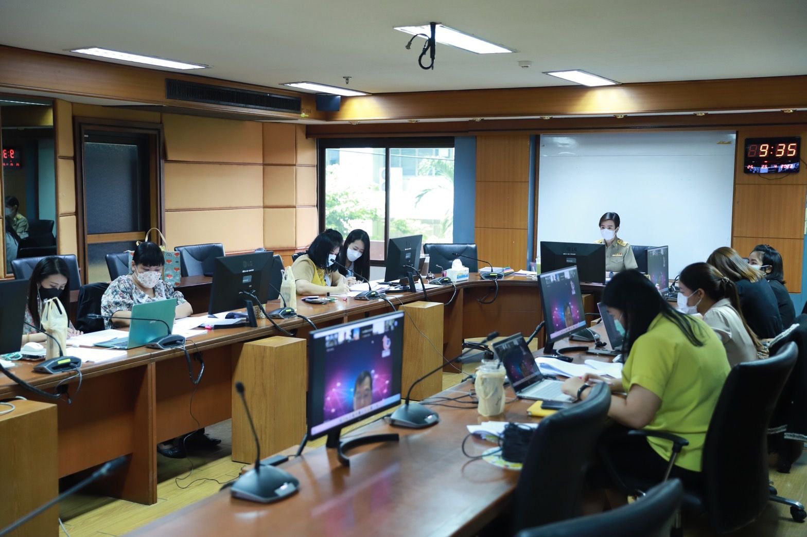 ดีพร้อม ประชุมพิจารณาคัดเลือก 12 ผู้ประกอบการรับ “รางวัลอุตสาหกรรมดีเด่นฯ ปี 65”