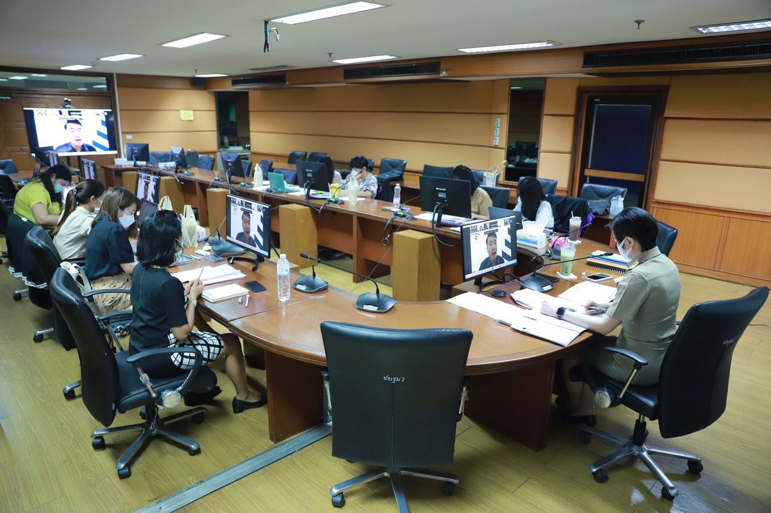 ดีพร้อม ประชุมพิจารณาคัดเลือก 12 ผู้ประกอบการรับ “รางวัลอุตสาหกรรมดีเด่นฯ ปี 65”