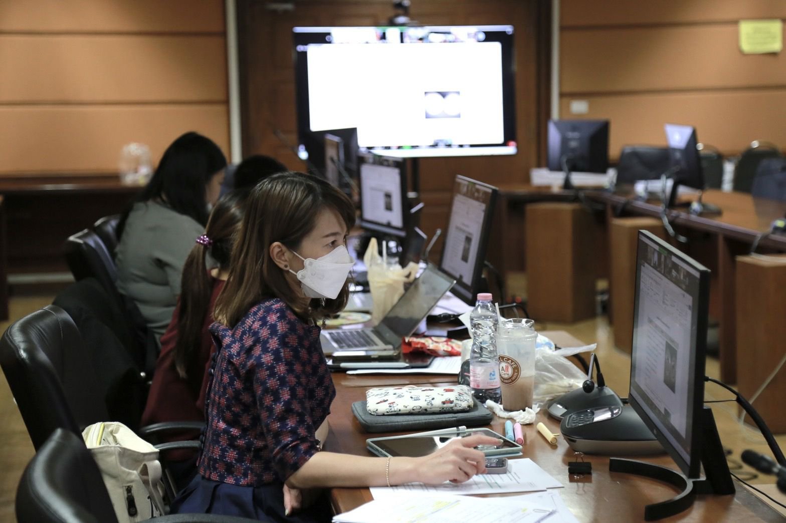 รสอ.ณัฏฐิญา ประชุมพิจารณาคัดเลือก 12 ผู้ประกอบการรับ “รางวัลอุตสาหกรรมดีเด่นฯ ปี 65” ต่อจาก 25 เม.ย.65