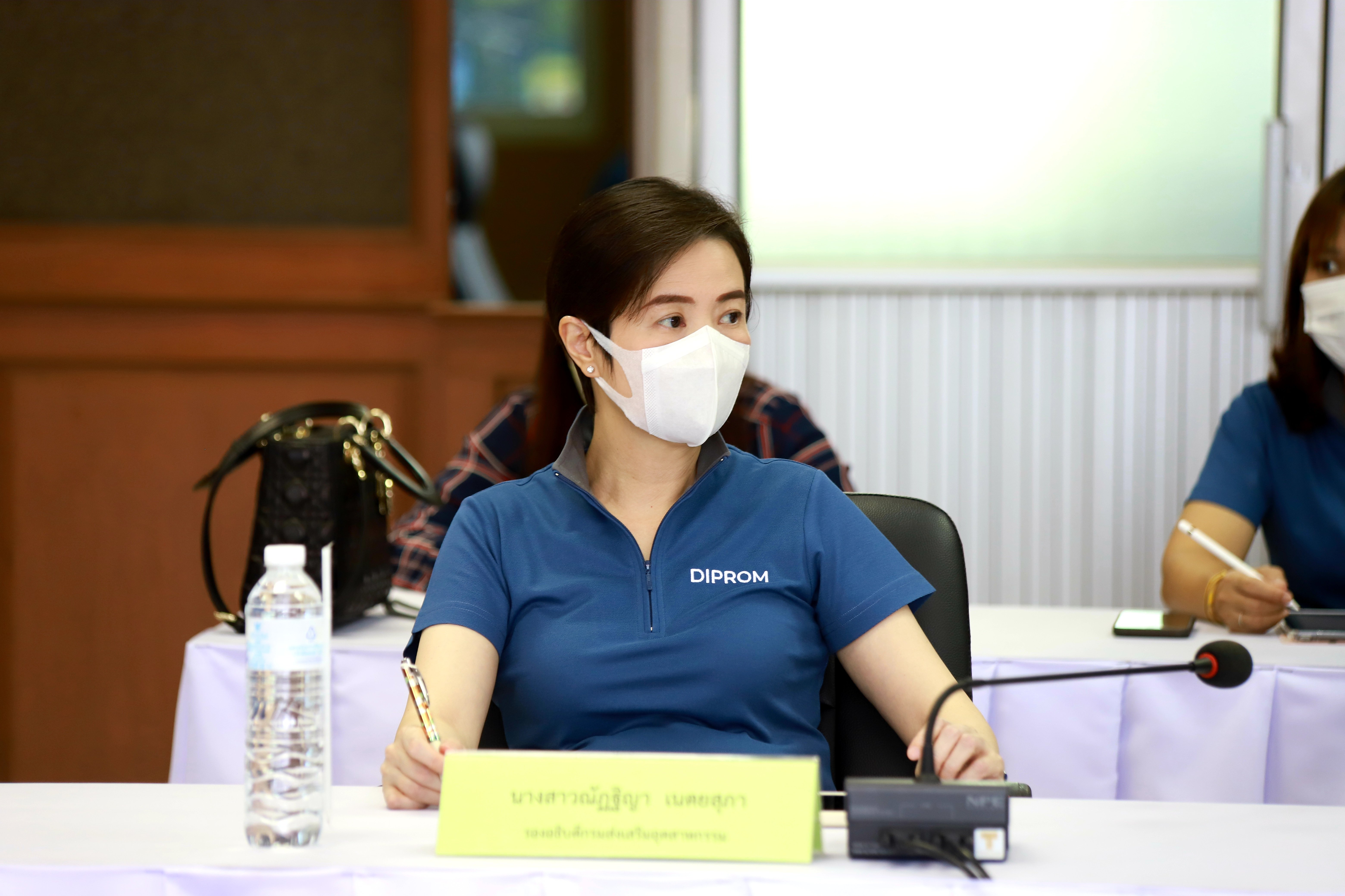 “อธิบดีณัฐพล” บินตรงเมืองร้อยเกาะ ตรวจเยี่ยมและมอบนโยบายแก่บุคลากรดีพร้อมเซ็นเตอร์ 10 พร้อมเน้นย้ำการปรับกระบวนการทำงานให้เกิดประสิทธิผลสูงสุด
