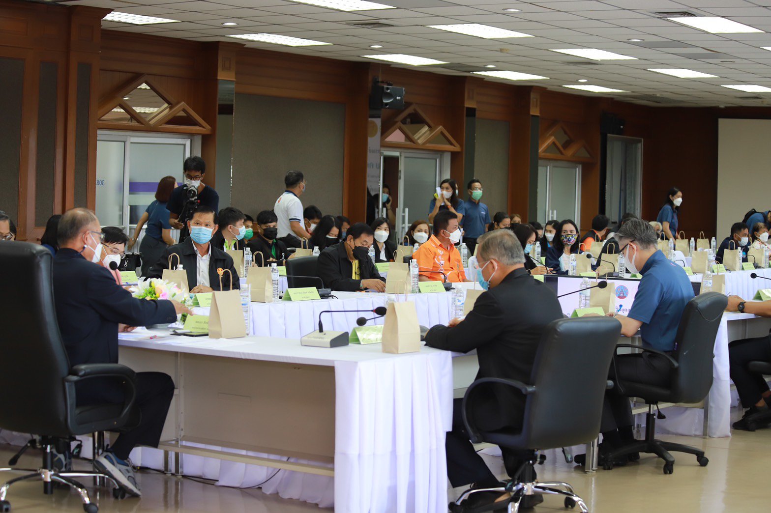 “อธิบดีณัฐพล” นำเสนอข้อมูล ตสร. ชูความสำเร็จการยกระดับศักยภาพอุตสาหกรรมสมุนไพรพื้นถิ่น สร้างมูลค่าทางเศรษฐกิจกว่า 7 ลบ./ปี