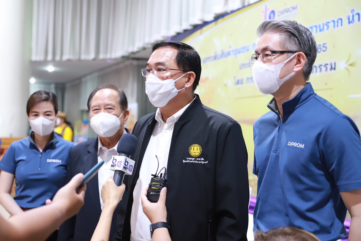 “ดีพร้อม” ลุยฝึกอาชีพระยะสั้น สร้างอาชีพ-รายได้ชาวปากน้ำโพ คาดฟื้นเศรษฐกิจฐานรากและสร้างรายได้เสริมเพิ่มขึ้นกว่า 5 เท่า
