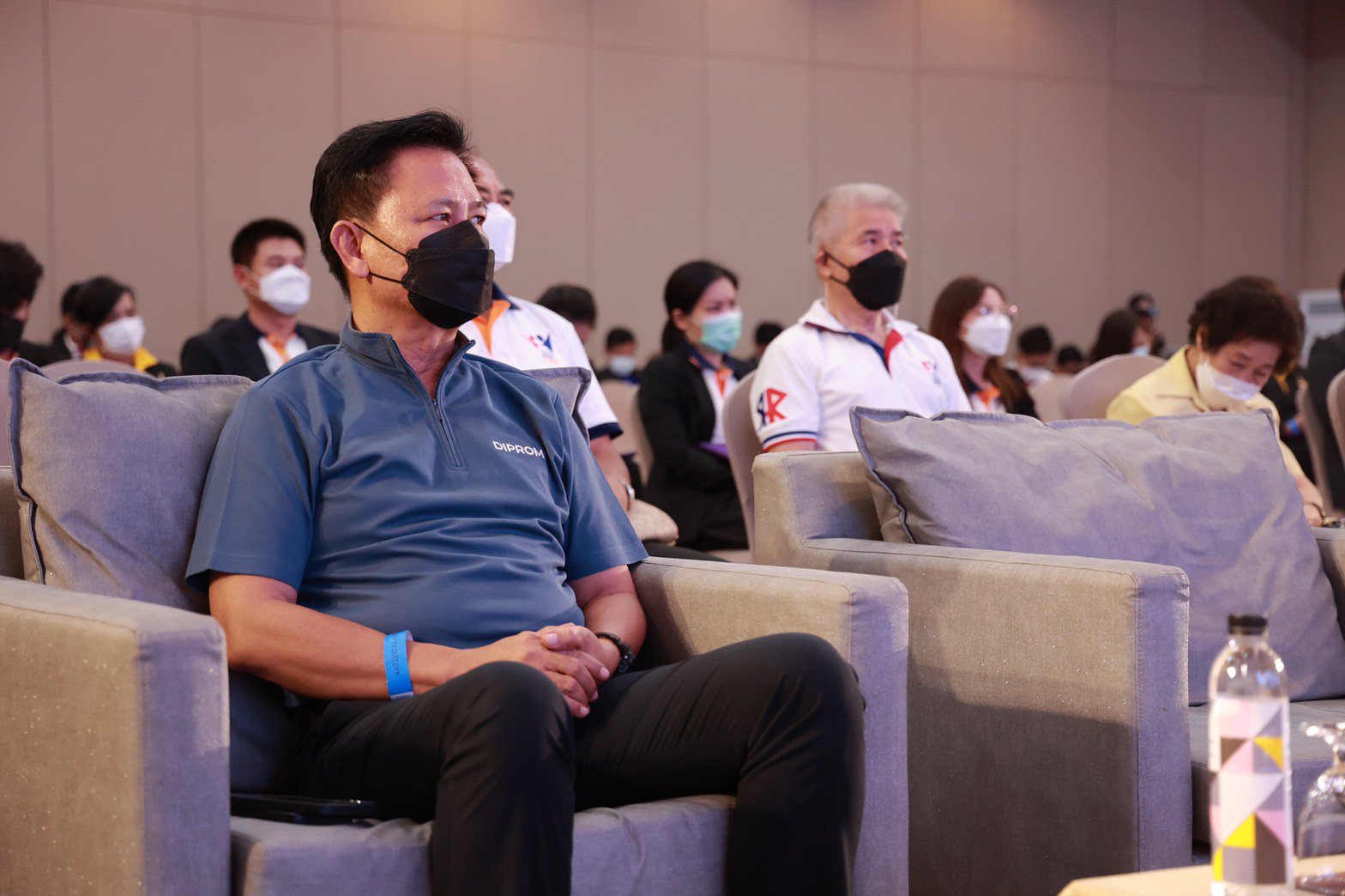 “อธิบดีณัฐพล” ร่วมแสดงความยินดีพร้อมมอบวุฒิบัตรผู้ประกอบการ คพอ. พื้นที่ภาคกลาง เสริมความเข้มแข็งเครือข่ายผู้ประกอบการอย่างยั่งยืน