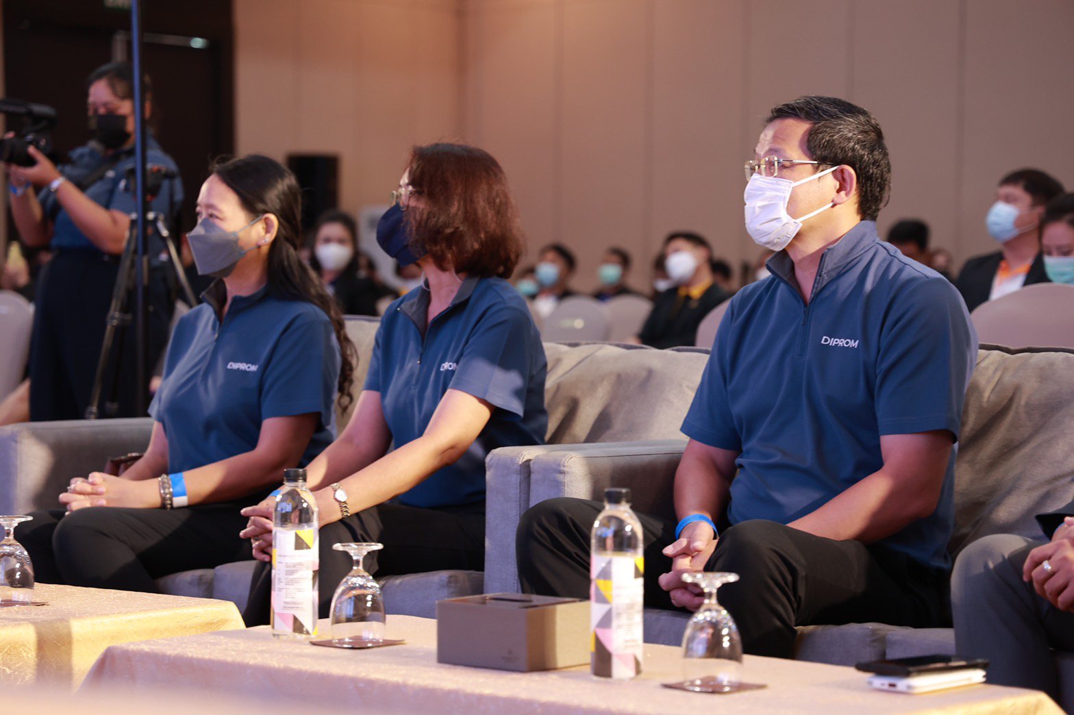 “อธิบดีณัฐพล” ร่วมแสดงความยินดีพร้อมมอบวุฒิบัตรผู้ประกอบการ คพอ. พื้นที่ภาคกลาง เสริมความเข้มแข็งเครือข่ายผู้ประกอบการอย่างยั่งยืน