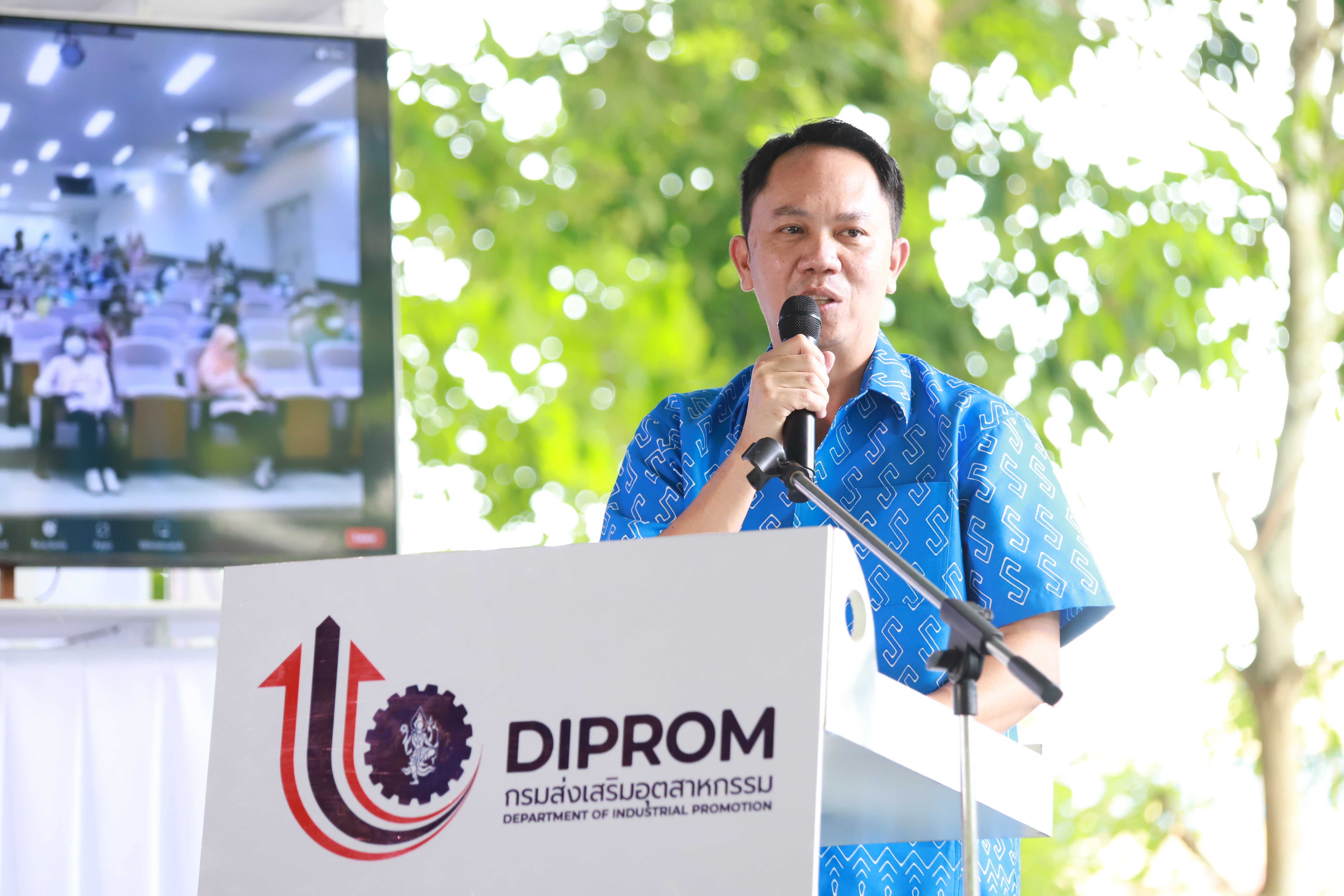 “อธิบดีณัฐพล” ขานรับนโยบาย รัฐมนตรีสุริยะ ดันชุมชนก้าวสู่ยุคที่ 4 DIPROM Community ลุยสร้างอาชีพเสริมทักษะ เร่งเครื่องชุมชนดีพร้อม ดีเดย์พร้อมกันสองพื้นที่ ชลบุรี-ยะลา