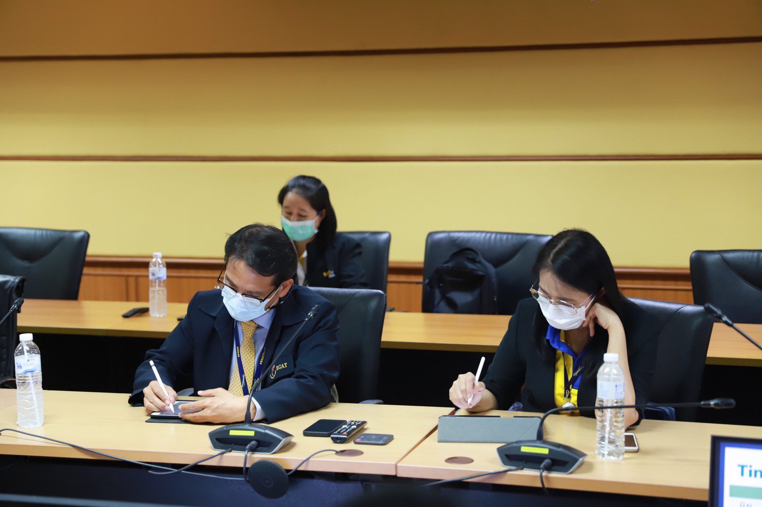 “ดีพร้อม” พิจารณากรอบความร่วมมือ EV Conversion Project ผนึกกำลังร่วมกับ กฟผ.แม่เมาะ  สนับสนุนอุตฯ รถยนต์ไฟฟ้าดัดแปลง