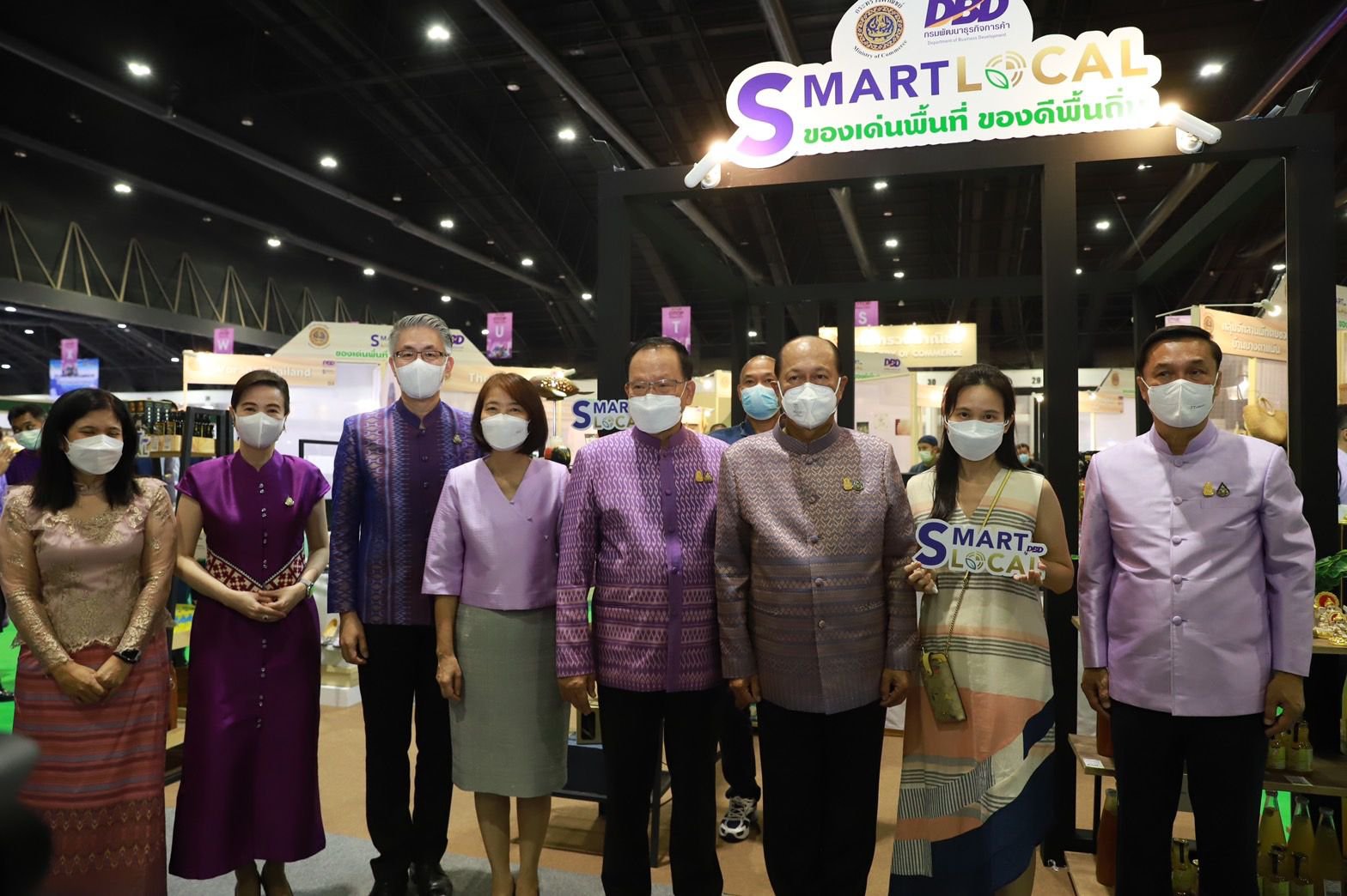 มท.1 เปิดบูธแรก “ชุมชน DIPROM “ พันธมิตรจัดงาน OTOP MIDYEAR 2022 ชมอธิบดีณัฐพล เปลี่ยนวิถีใหม่ ปรุง 7 วิธี ปั้นชุมชนดีพร้อม ร่วมซักซ้อมฝึกอาชีพระยะสั้น คัดสรรสุดยอดผลิตภัณฑ์ชุมชน เร่งเครื่องยนต์ฐานราก กระตุ้นตลาดกลางปี