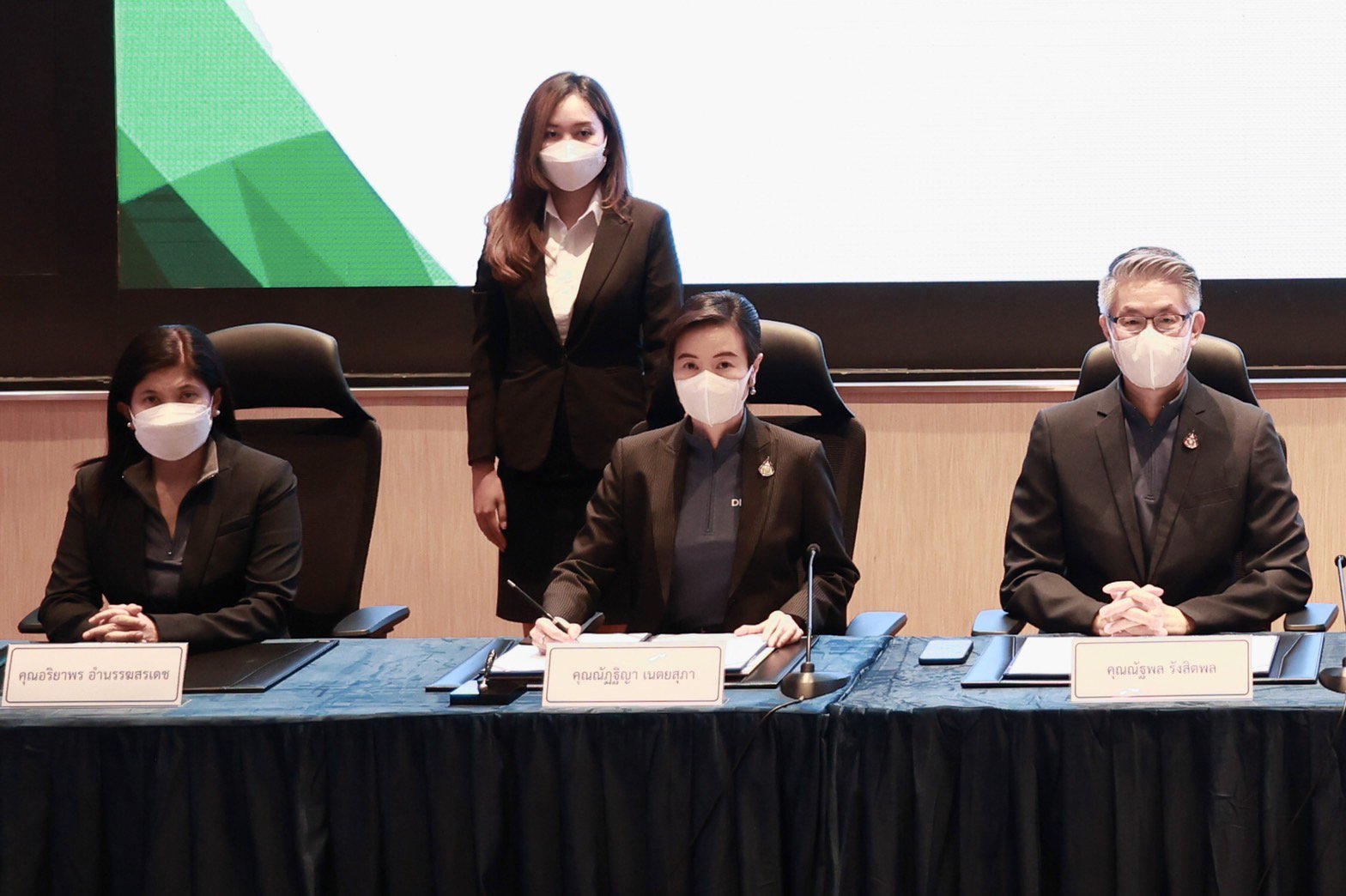 ผนึก 2 ยักษ์ “อธิบดีณัฐพล” จับมือ “CEO อรรถพล ปตท.”  ปั้นไบโอพลาสติกสู่เชิงพาณิชย์ ผลิตงานวิจัยใช้กากกัญชง ตั้งธง BCG