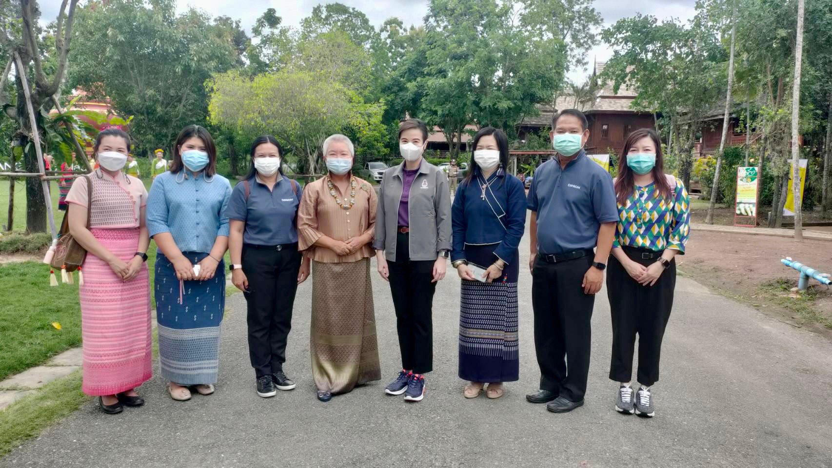 รสอ.ณัฏฐิญาฯ และคณะที่ปรึกษาผู้ทรงคุณวุฒิภาคราชการ ร่วมเยี่ยมชม ChiangMai Celadon เครื่องเคลือบศิลาดลเชียงใหม่