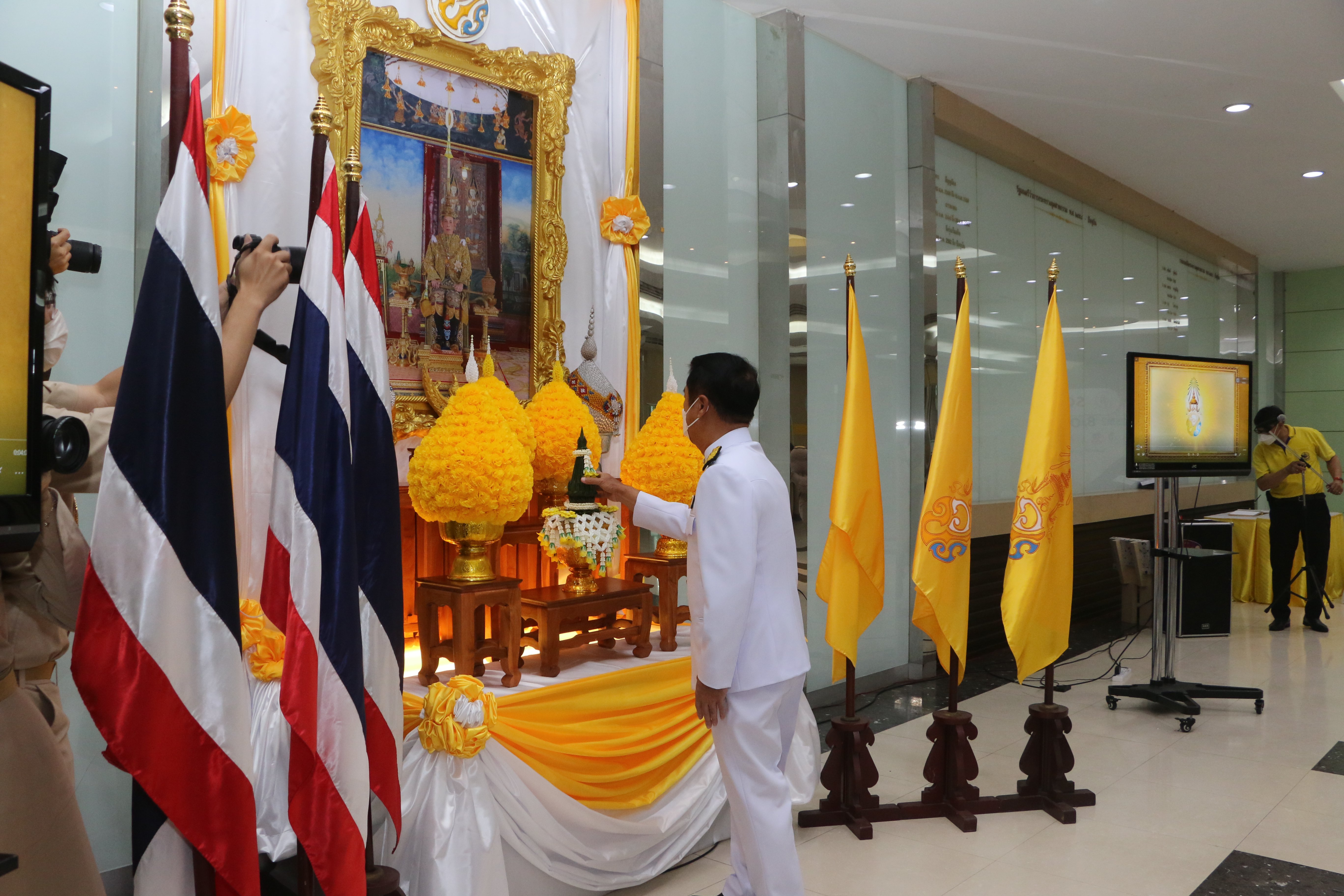 “อธิบดีณัฐพล” ร่วมพิธีถวายพระพรชัยมงคลเนื่องในโอกาสวันเฉลิมพระชนมพรรษา พระบาทสมเด็จพระเจ้าอยู่หัวฯ และพิธีถวายสัตย์ปฏิญาณเพื่อเป็นข้าราชการที่ดีและพลังของแผ่นดิน ประจำปี 2565