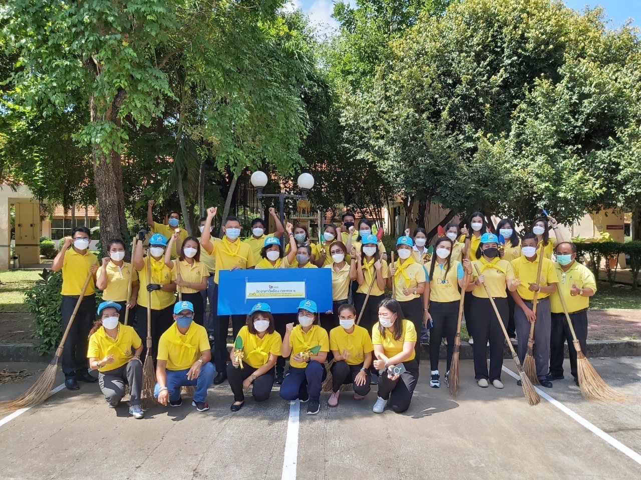 “อธิบดีณัฐพล” นำทีมดีพร้อมทั่วประเทศ! ทำกิจกรรมจิตอาสาทำความดีเพื่อสังคม ถวายเป็นพระราชกุศล เนื่องในโอกาสวันเฉลิมพระชนมพรรษา พระบาทสมเด็จพระเจ้าอยู่หัวฯ 