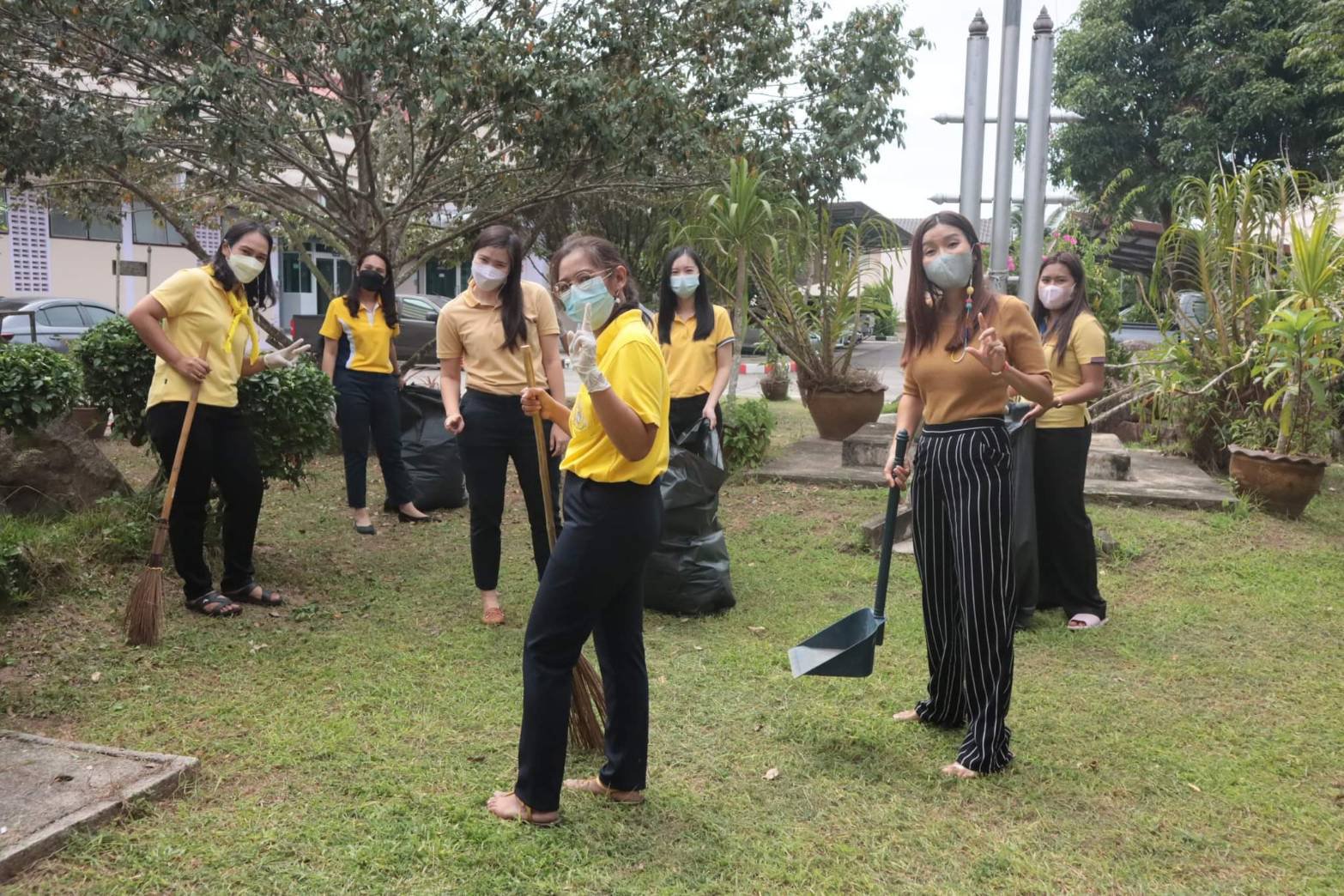 “อธิบดีณัฐพล” นำทีมดีพร้อมทั่วประเทศ! ทำกิจกรรมจิตอาสาทำความดีเพื่อสังคม ถวายเป็นพระราชกุศล เนื่องในโอกาสวันเฉลิมพระชนมพรรษา พระบาทสมเด็จพระเจ้าอยู่หัวฯ 