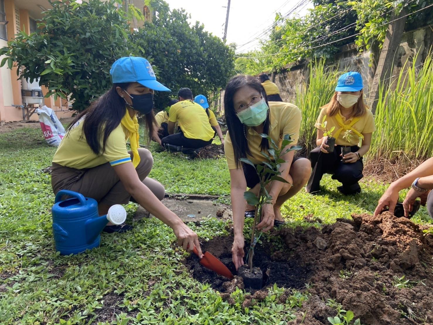 “อธิบดีณัฐพล” นำทีมดีพร้อมทั่วประเทศ! ทำกิจกรรมจิตอาสาทำความดีเพื่อสังคม ถวายเป็นพระราชกุศล เนื่องในโอกาสวันเฉลิมพระชนมพรรษา พระบาทสมเด็จพระเจ้าอยู่หัวฯ 