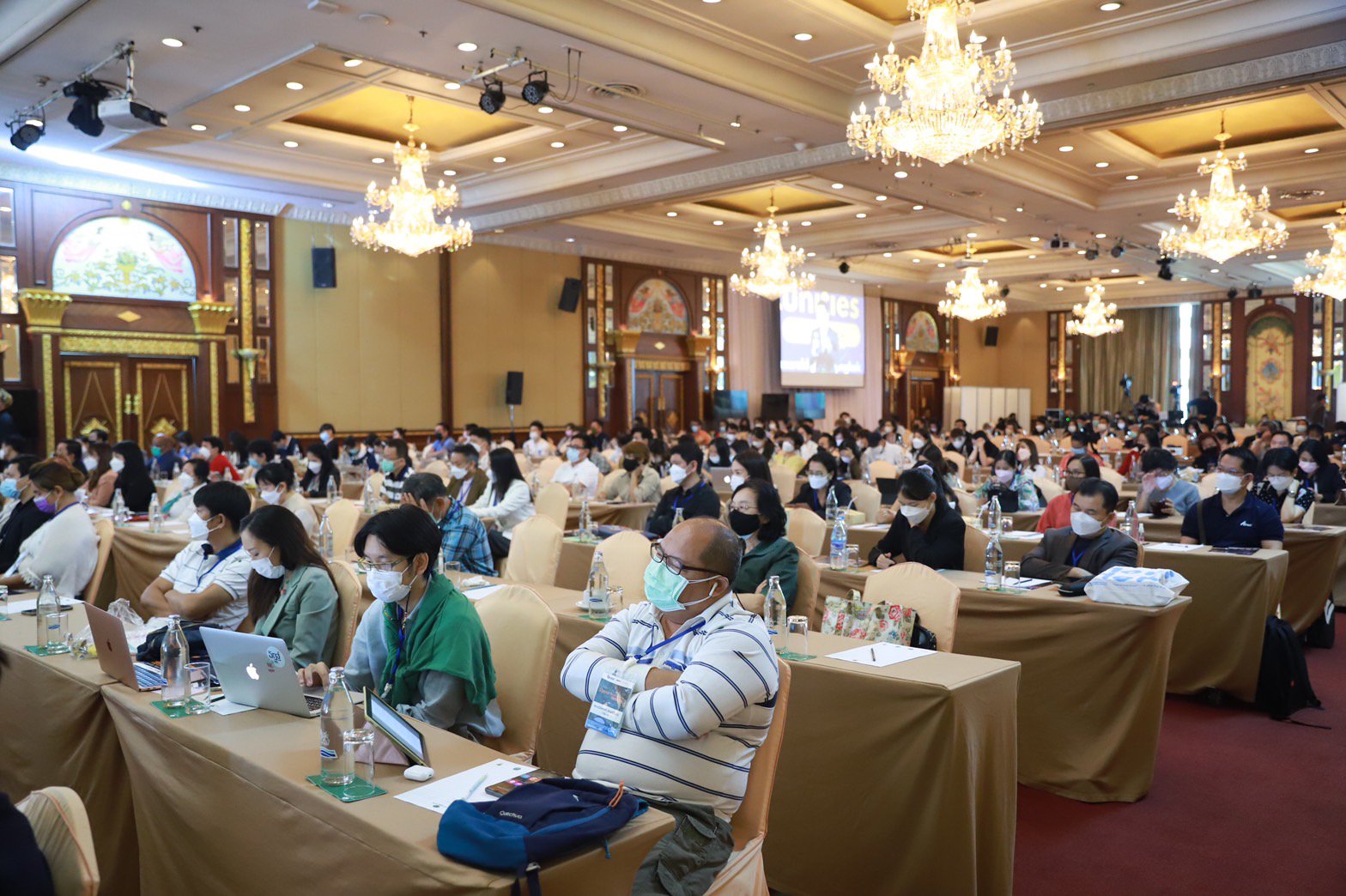 ดีพร้อม จับมือ อเมซอน สร้างโอกาสอีคอมเมิร์ซข้ามพรมแดน เพิ่มศักยภาพ SMEs ไทย ขยายตลาดการค้าสู่ต่างประเทศ