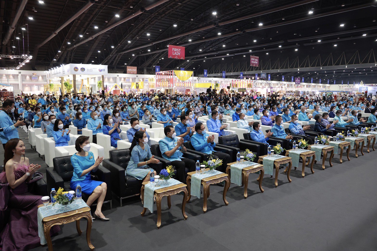 มท.1 เปิดบูธแรก “DIPROM“ พันธมิตรจัดงานศิลปาชีพ ประทีปไทย OTOP ก้าวไกลด้วยพระบารมี ชมอธิบดีณัฐพล นำทัพชุมชนดีพร้อม 40 ราย ต่อยอดอัตลักษณ์ผ้าถิ่นลายไทย พร้อมทดสอบตลาดสร้างรายได้ให้ชุมชน