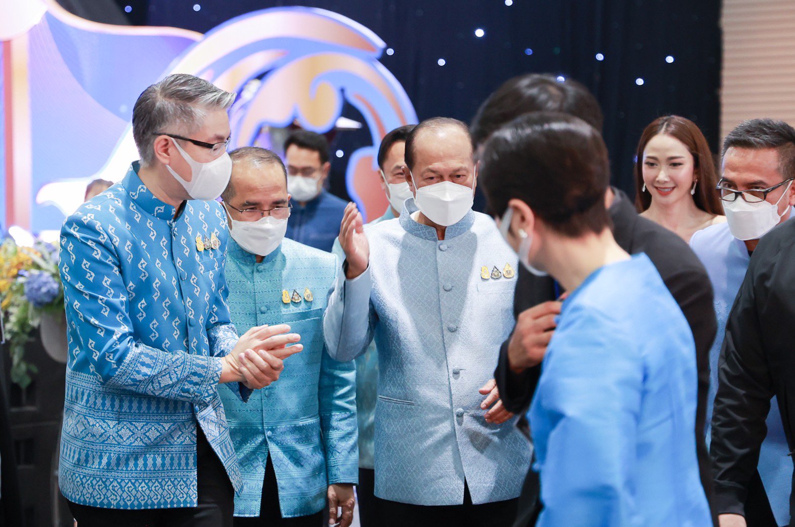 มท.1 เปิดบูธแรก “DIPROM“ พันธมิตรจัดงานศิลปาชีพ ประทีปไทย OTOP ก้าวไกลด้วยพระบารมี ชมอธิบดีณัฐพล นำทัพชุมชนดีพร้อม 40 ราย ต่อยอดอัตลักษณ์ผ้าถิ่นลายไทย พร้อมทดสอบตลาดสร้างรายได้ให้ชุมชน