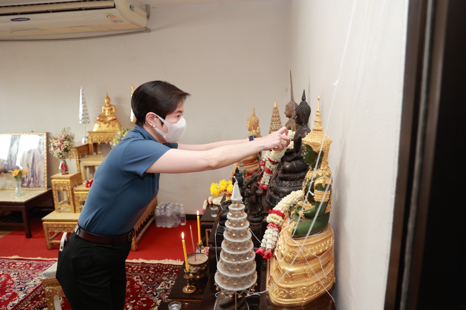 "อธิบดีณัฐพล" นำทีมชาวดีพร้อม ร่วมบวงสรวงสิ่งศักดิ์สิทธิ์ เตรียมสตาร์ท "โครงการพัฒนาอาชีพเสริม เพิ่มรายได้ให้ชุมชนดีพร้อม"