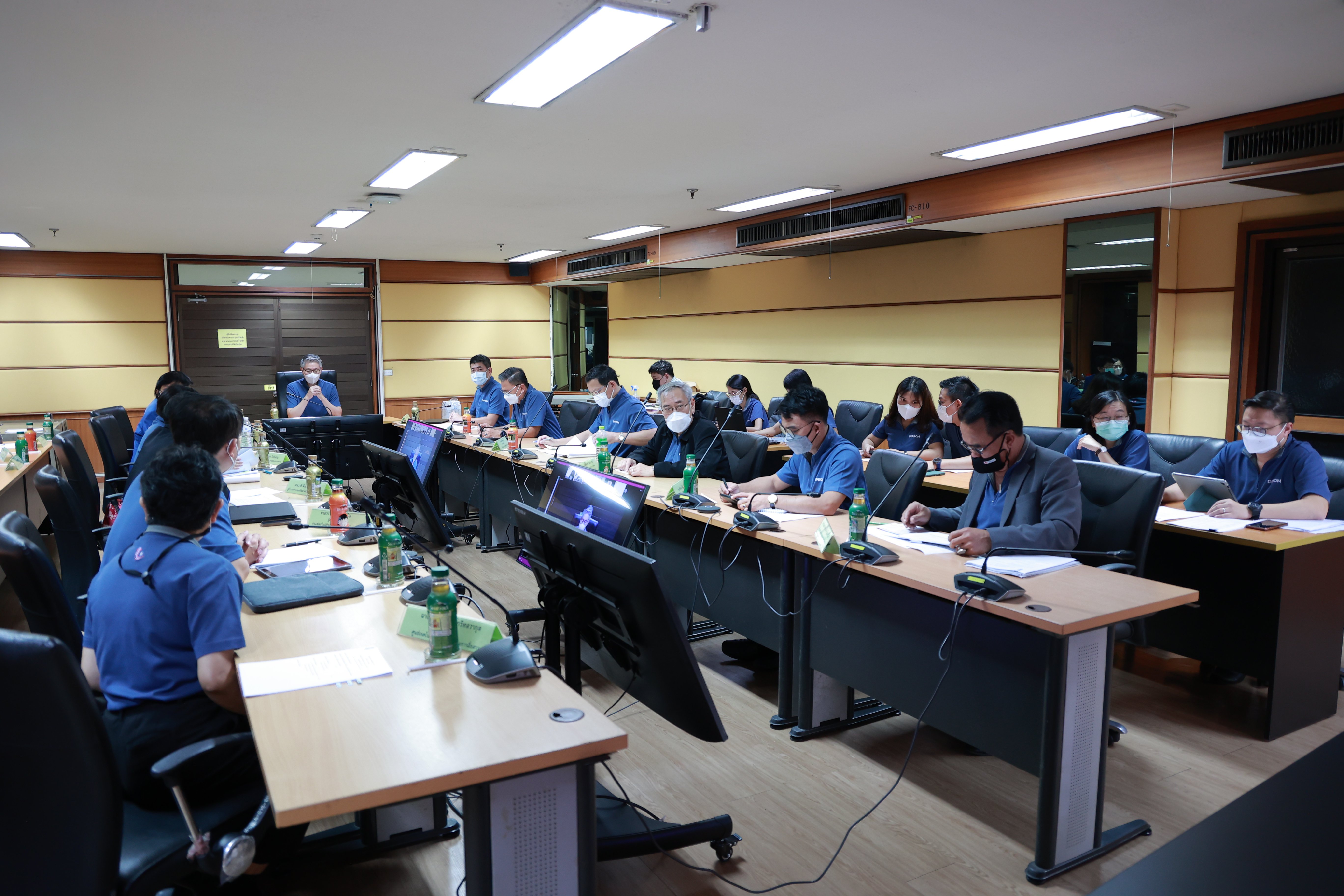 ประชุมเหล่าขุนพล "ดีพร้อม" เร่งการทำงานไตรมาส 4 พร้อมเดินหน้า "คนชุมชนดีพร้อม" และเตรียมเผยแพคเกจสินเชื่อรูปแบบใหม่ ดีเดย์ ปี 66