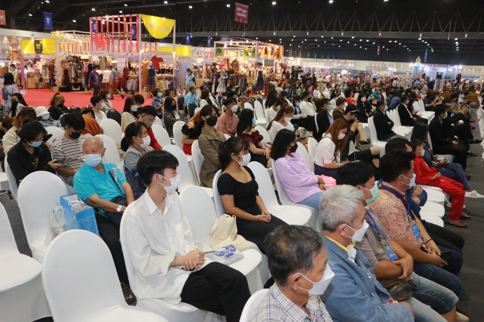 โชว์ผลสำเร็จ 8 เครื่องจักรชุมชนดีพร้อม ด้วยเทคโนโลยีเกษตรอัจฉริยะ ขยับ Productivity สูงกว่า 40% ปั้นมูลค่าเศรษฐกิจโตกว่า 140 ลบ.