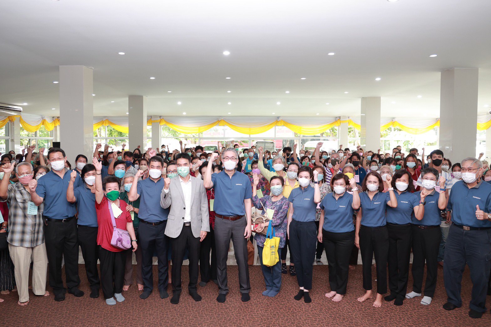 ดีเดย์ “อธิบดีณัฐพล” คิกออฟ “อาชีพดีพร้อม” วันแรก บุกพื้นที่ กทม. สร้างอาชีพ เสริมรายได้ ให้ชุมชนคลองสาน เปิดตัว job.diprom แพลตฟอร์มโครงการฯ