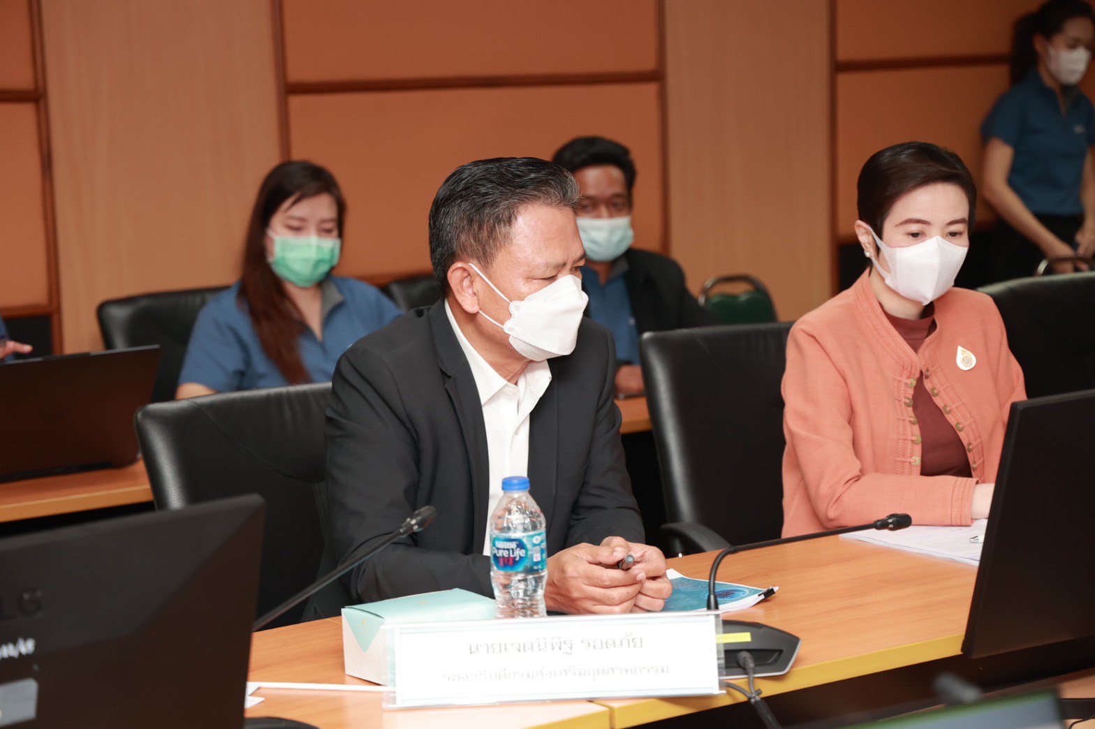 อธิบดีณัฐพล นำทีมดีพร้อมโชว์ผลงานเข้าตาทีมผู้ตรวจราชการกระทรวงอุตสาหกรรม ชื่นชมผลสำเร็จการดำเนินงาน