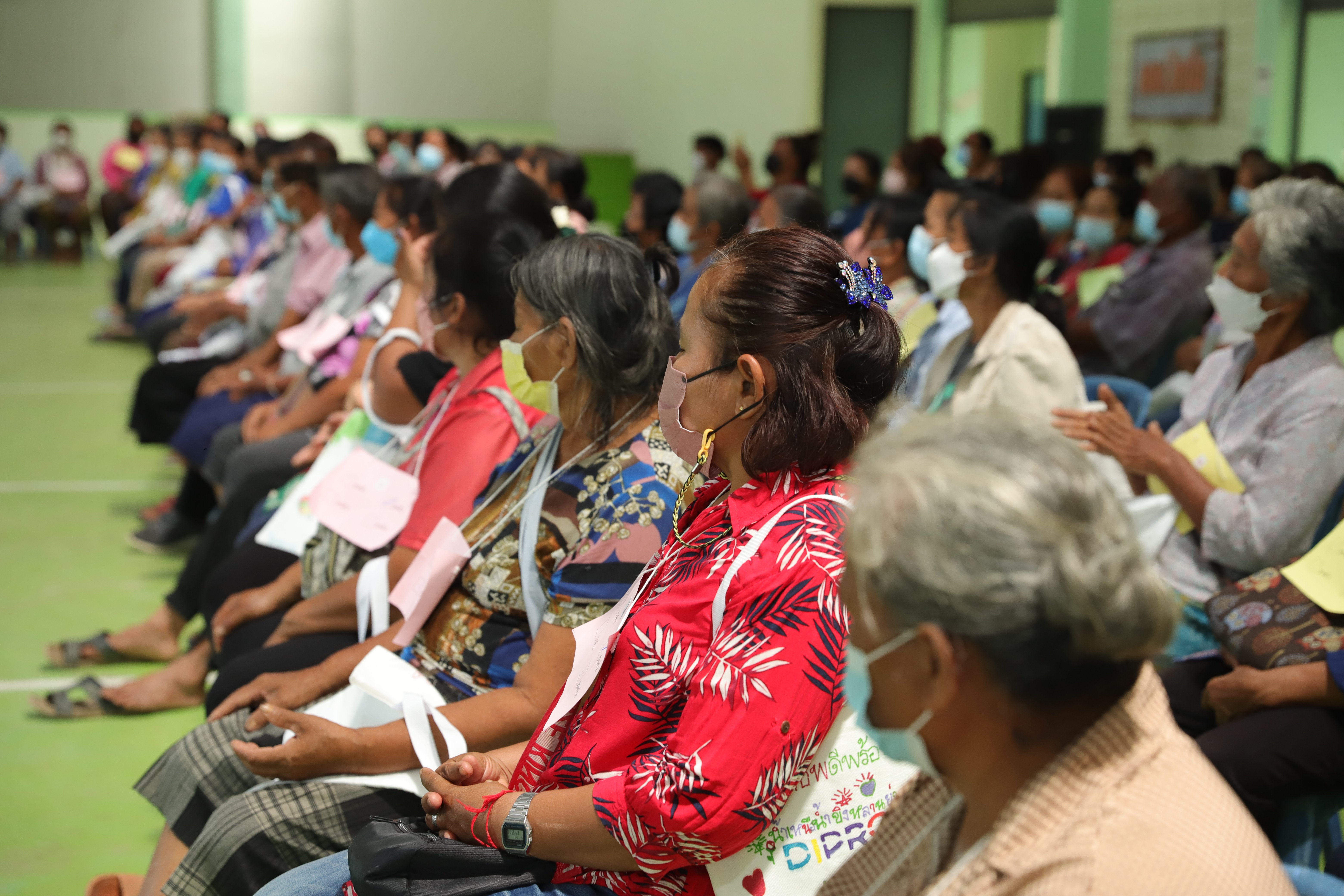 “ดีพร้อม” ลงพื้นที่ช่วยประชาชน เสริมทักษะ สร้างอาชีพดีพร้อม 82 จุดทั่วประเทศ 