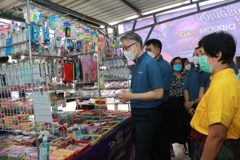 “อธิบดีณัฐพล” DIPROM Street Food & Street Fair พร้อมติดอาวุธ 3D ผปก. ยกระดับสู่ผู้ประกอบการที่ดีพร้อม