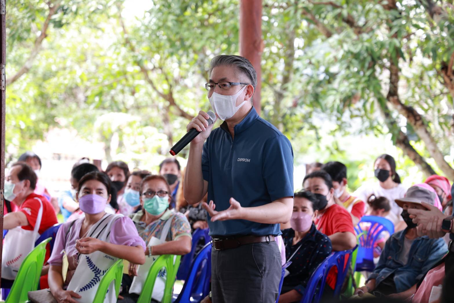 “อธิบดีณัฐพล” รุกเต็มสูบช่วยประชาชน สร้างอาชีพดีพร้อม ไปแล้วกว่า 160,000 ราย ในพื้นที่ 45 จังหวัด 803 จุดทั่วประเทศ 
