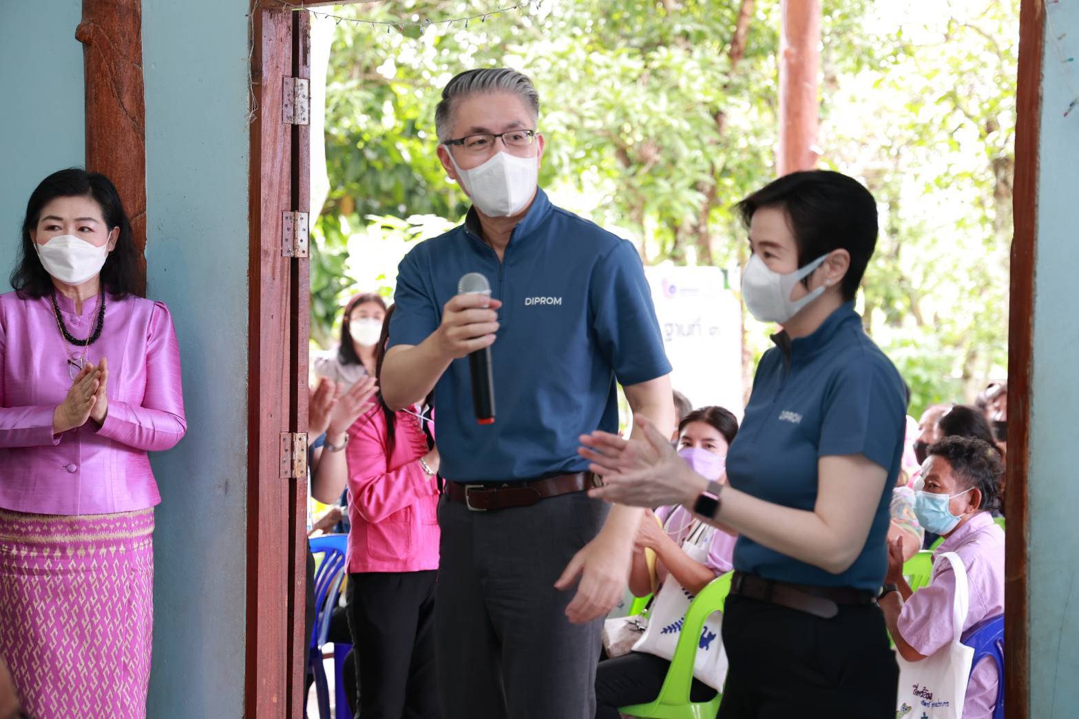 “อธิบดีณัฐพล” รุกเต็มสูบช่วยประชาชน สร้างอาชีพดีพร้อม ไปแล้วกว่า 160,000 ราย ในพื้นที่ 45 จังหวัด 803 จุดทั่วประเทศ 