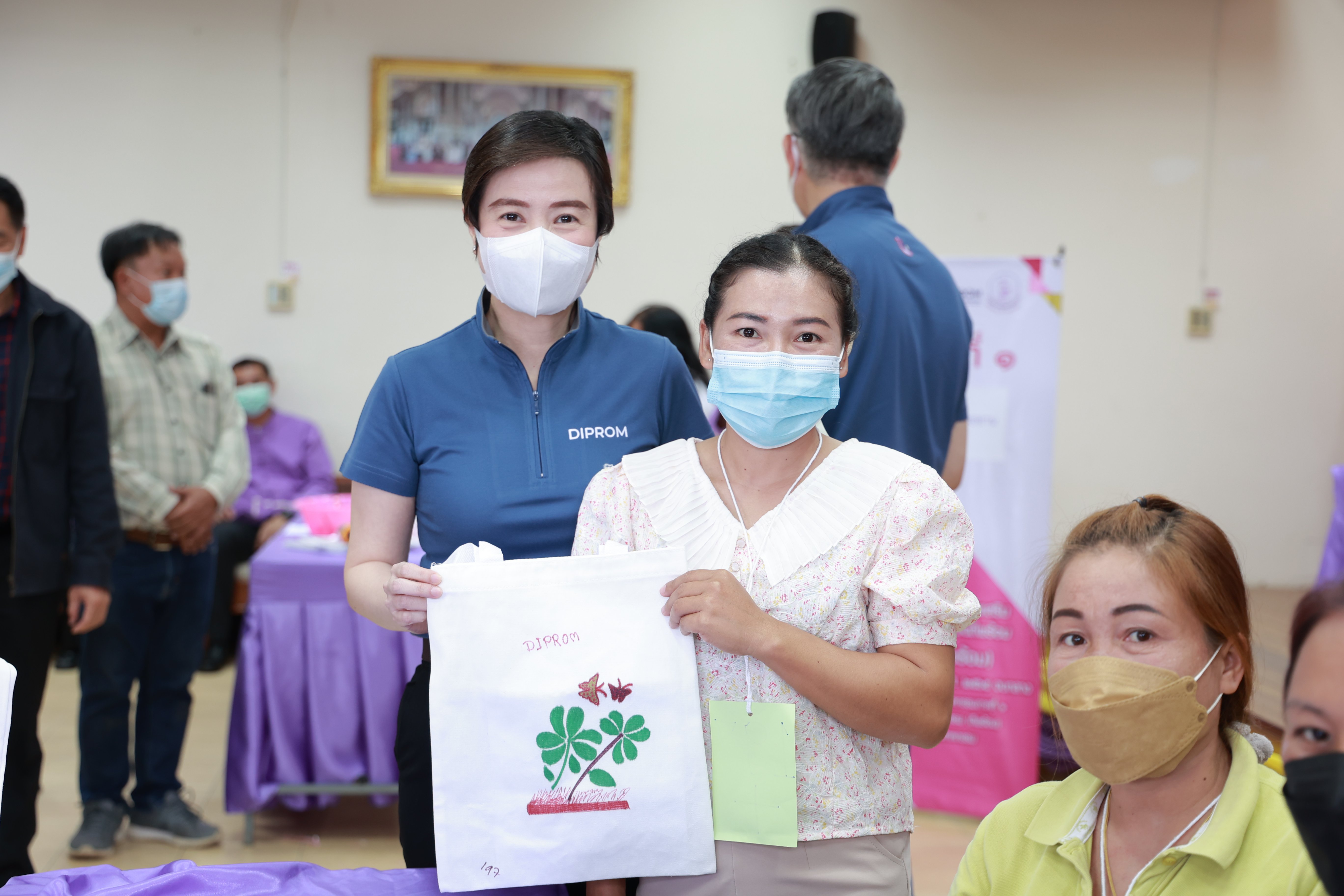 “อธิบดีณัฐพล” รุกช่วยประชาชนต่อเนื่อง สร้างอาชีพดีพร้อม ไปแล้วกว่า 180,000 ราย ในพื้นที่ 46 จังหวัด 906 จุดทั่วประเทศ  