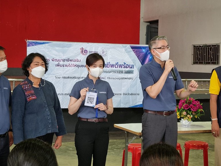 “อธิบดีณัฐพล” ลุยเข้าพื้นที่ช่วยประชาชนสร้าง "อาชีพดีพร้อม" ไปแล้วกว่า 190,000 ราย ในพื้นที่ 46 จังหวัด 906 จุดทั่วประเทศ  