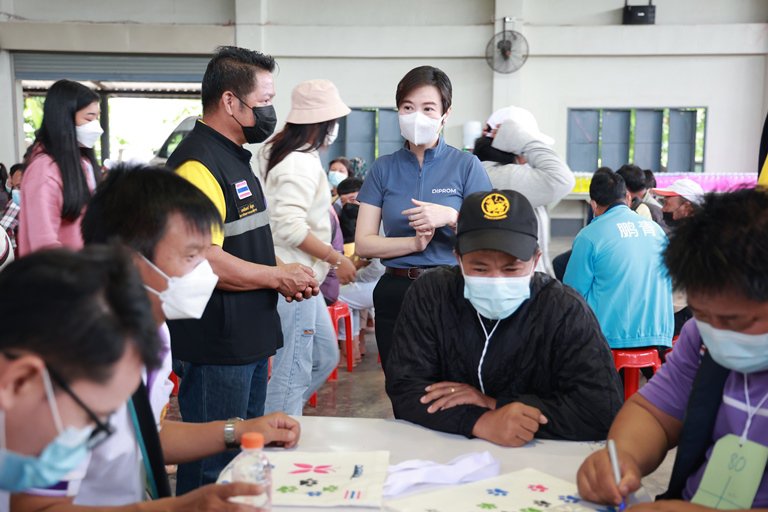 “อธิบดีณัฐพล” ลุยเข้าพื้นที่ช่วยประชาชนสร้าง "อาชีพดีพร้อม" ไปแล้วกว่า 190,000 ราย ในพื้นที่ 46 จังหวัด 906 จุดทั่วประเทศ  