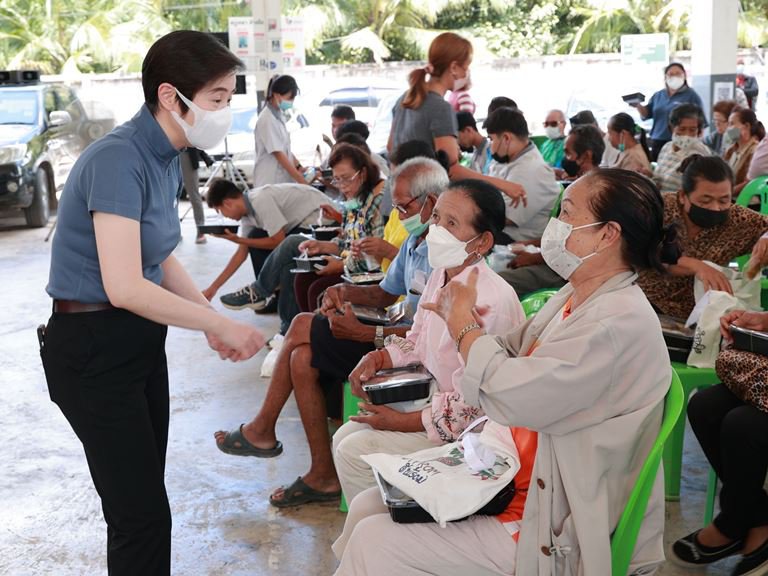 “อธิบดีณัฐพล” นำทีมดีพร้อมลุยพื้นที่ราชบุรีฝึก "อาชีพดีพร้อม" ช่วยชาวบ้านสร้างรายได้