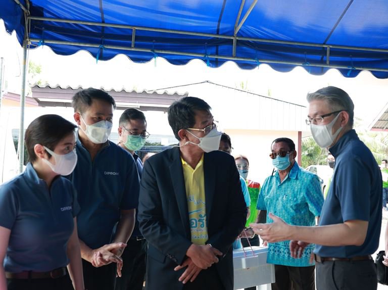 “อธิบดีณัฐพล” คึกลงพื้นที่ บุกตำบลบางจาน เมืองเพชรบุรี สร้าง "อาชีพดีพร้อม" เพิ่มรายได้ให้ประชาชน