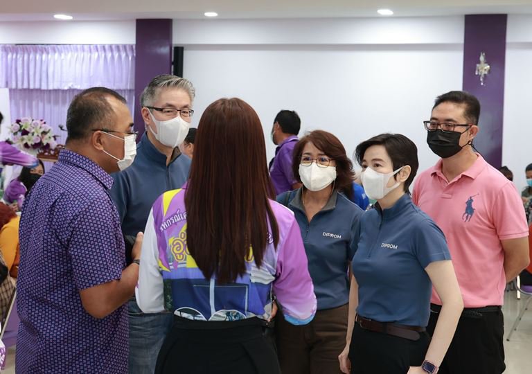 “อธิบดีณัฐพล” สั่งการ "ดีพร้อม" ลุยสร้าง "อาชีพดีพร้อม" ต่อเนื่อง ลงพื้นที่ช่วยชาวบ้านท่ายาง เมืองเพชรบุรี