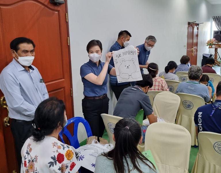 “อธิบดีณัฐพล” จัดเต็มลงพื้นที่ชลบุรี หนุนชาวบ้านบึงสร้าง "อาชีพดีพร้อม"