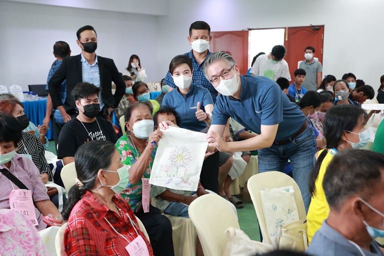 “อธิบดีณัฐพล” จัดเต็มลงพื้นที่ชลบุรี หนุนชาวบ้านบึงสร้าง "อาชีพดีพร้อม"