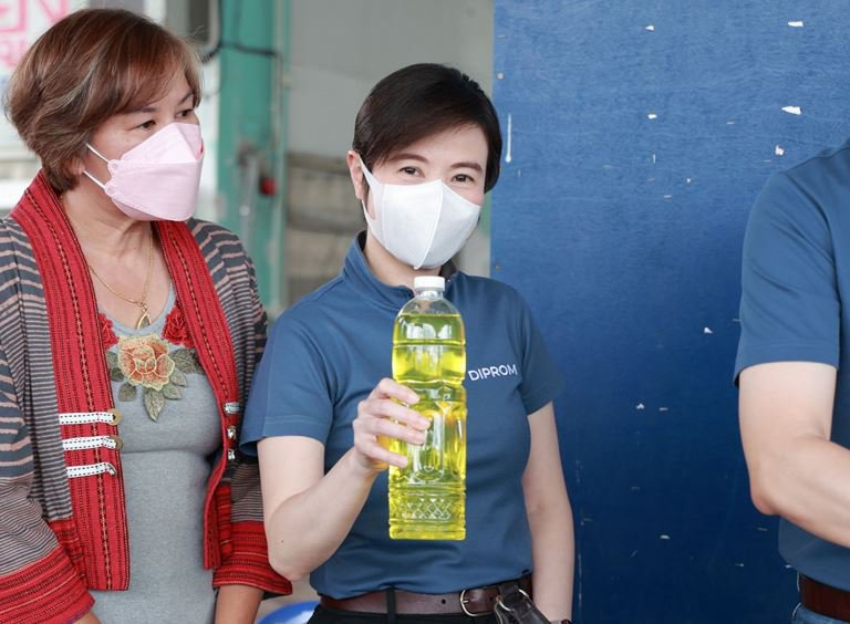 “อธิบดีณัฐพล” นำทีมดีพร้อมเยือนสระบุรี ลุยฝึกทักษะสร้างรายได้ชาวบ้านหน้าพระลาน ผ่าน "อาชีพดีพร้อม"