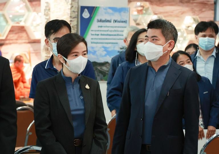 “ขุนพลดีพร้อม” ร่วมยินดีครบรอบ 20 ปี กพร.