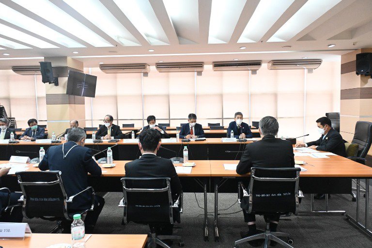 รสอ.ภาสกร ร่วมต้อนรับ คณะ Jetro Bangkok และ JCC เข้าพบ รมว.สุริยะ เพื่อรายงานสรุปผลแนวโน้มทางเศรษฐกิจ ประจำครึ่งปีแรก พ.ศ. 2565