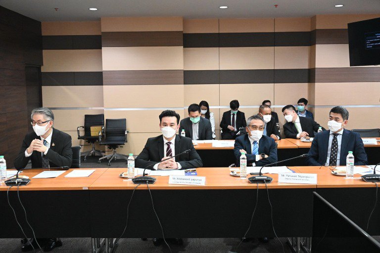 รสอ.ภาสกร ร่วมต้อนรับ คณะ Jetro Bangkok และ JCC เข้าพบ รมว.สุริยะ เพื่อรายงานสรุปผลแนวโน้มทางเศรษฐกิจ ประจำครึ่งปีแรก พ.ศ. 2565
