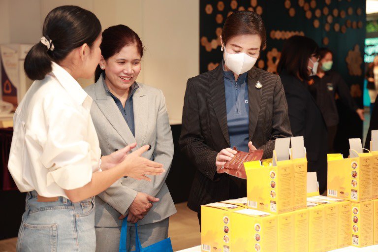 ดีพร้อม โชว์ผลสำเร็จปั้น 52 นักธุรกิจเกษตรยุคใหม่ คาดมีรายได้ธุรกิจเพิ่มขึ้นรวมกว่า 1 พันล้านบาท 