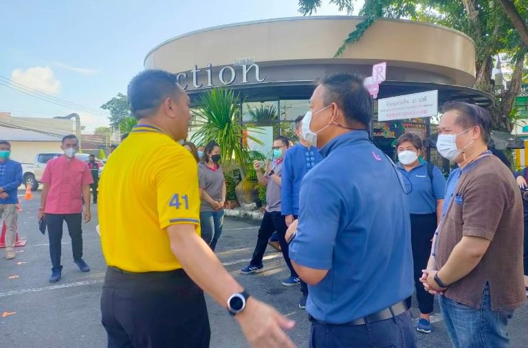 "ดีพร้อม" ผนึกกำลัง ผู้ว่าฯ เชียงใหม่ ช่วยแก้ไขปัญหาน้ำท่วม
