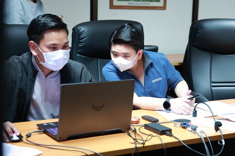 “อธิบดีใบน้อย” นั่งหัวโต๊ะ เคาะแนวคิดการจัดกิจกรรมร้านกระทรวงอุตสาหกรรมในงานกาชาด ปี 65 เน้นสวยงาม สนุกสนาน ตอบโจทย์ประชาชน