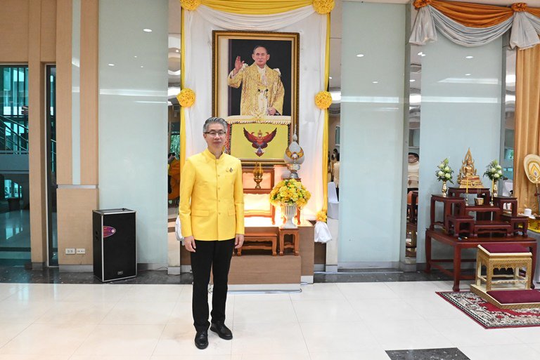 ก.อุตฯ จัดพิธีทำบุญตักบาตรถวายพระราชกุศล เพื่อน้อมรำลึกในพระมหากรุณาธิคุณ เนื่องในวันคล้ายวันสวรรคต พระบาทสมเด็จพระบรมชนกาธิเบศร มหาภูมิพลอดุลยเดชมหาราช บรมนาถบพิตร