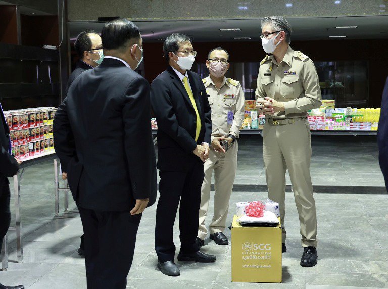 "ปลัดฯ ณัฐพล" รับมอบ "สุขากระดาษ" จาก CPAC เพื่อนำไปช่วยเหลือผู้ประสบอุทกภัย