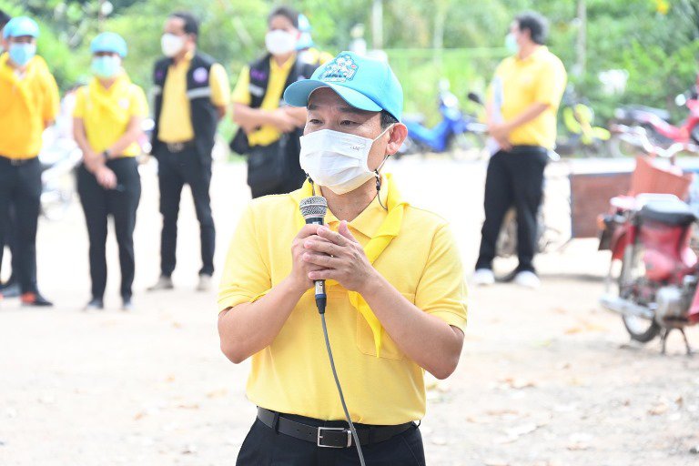 ก.อุตสาหกรรม แท็กทีมภาครัฐ-เอกชน ลงพื้นที่อุบลฯ มอบถุงยังชีพและอุปกรณ์ทำความสะอาด บรรเทาความเดือดร้อนประชาชนหลังน้ำลด ภายใต้กิจกรรม "อุตสาหกรรมรวมใจ ช่วยพี่น้องชาวไทย" 