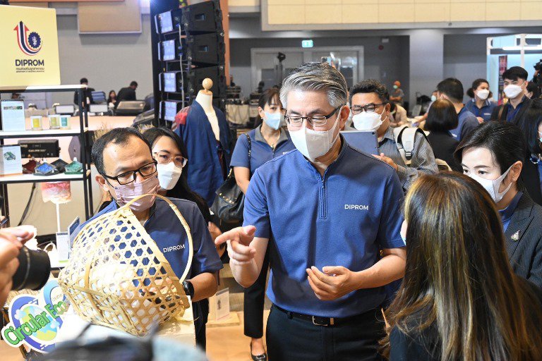 “ปลัดณัฐพล" เปิดงาน DIPROM Creative Products Fair 2022" พร้อมหนุนยอดขายอุตสาหกรรมสร้างสรรค์