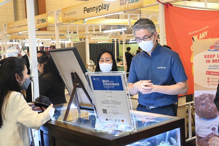 “ปลัดณัฐพล" เปิดงาน DIPROM Creative Products Fair 2022" พร้อมหนุนยอดขายอุตสาหกรรมสร้างสรรค์